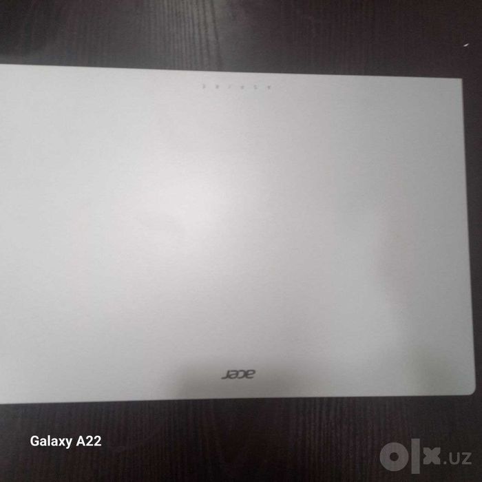 Acer noutbok sotiladi pul zarur