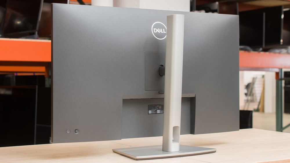 Monitor LED IPS Dell 32'' P3223DE WQHD 2K, ca nou, garantie