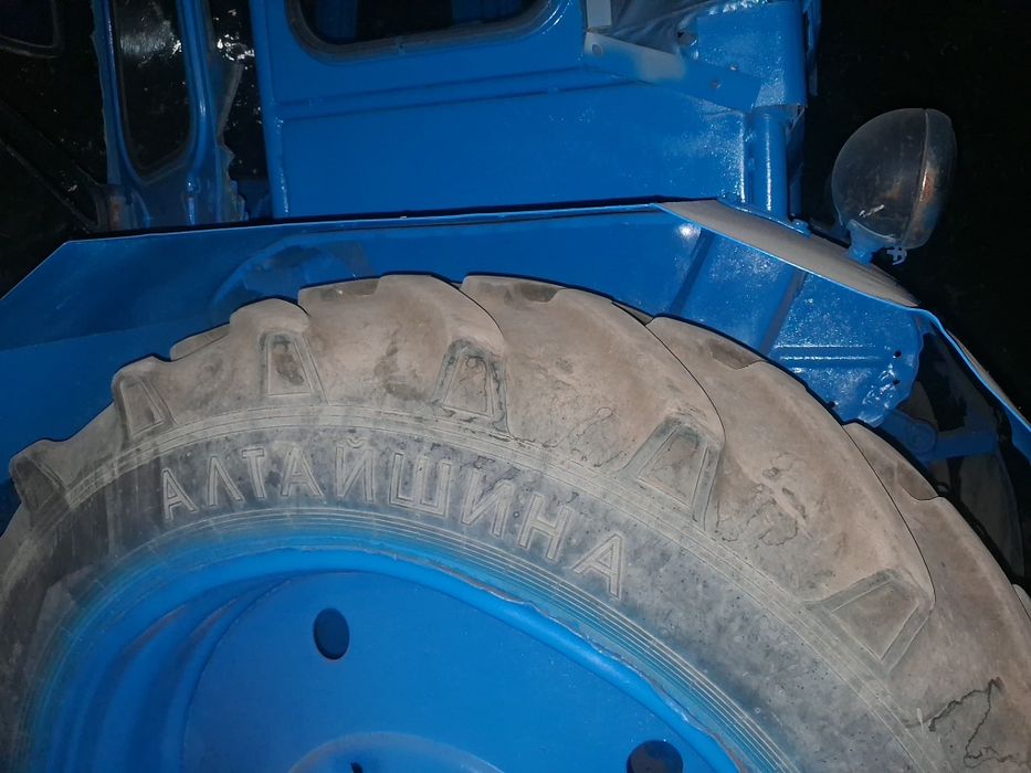 Traktor 28.      .    .