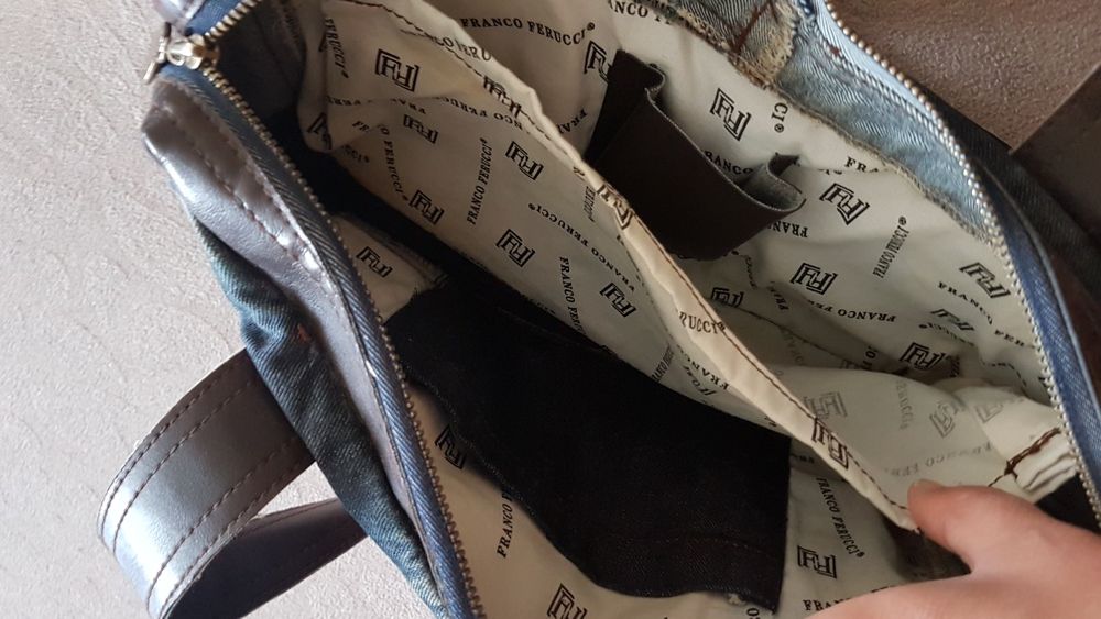 Дамски чанти и портмонета