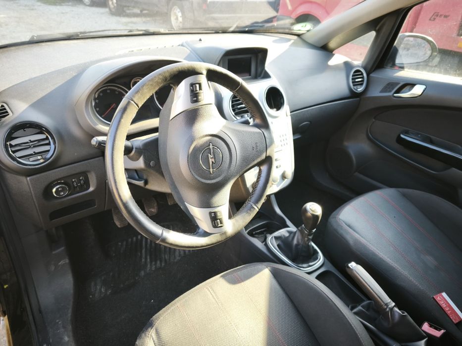 На части Opel Corsa D 1.4 бензин