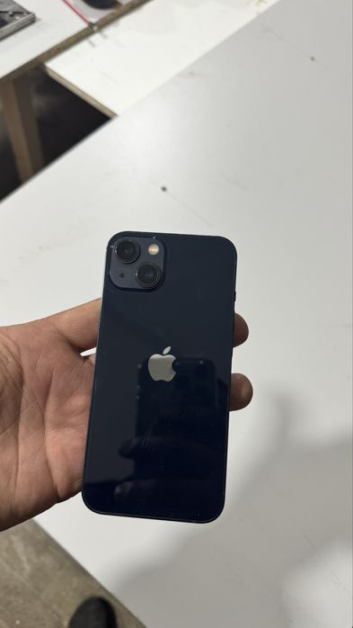 Apple 13 128g отличного состояние