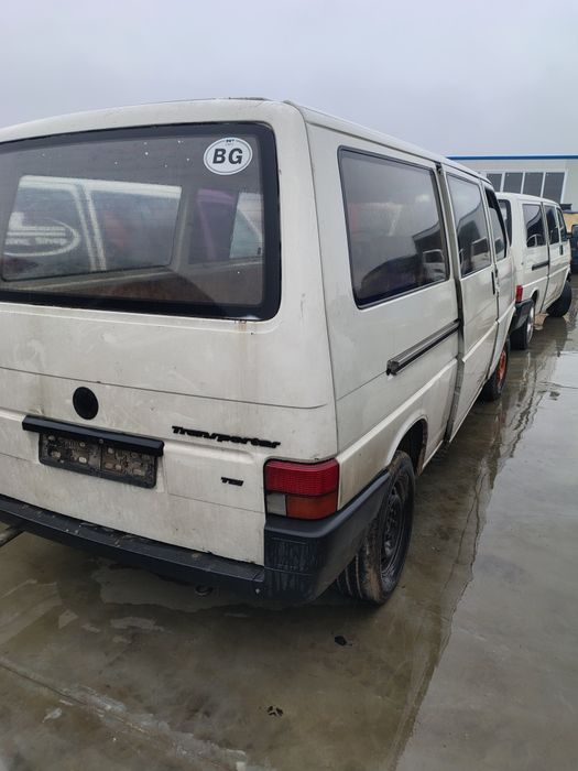 Фолксваген Транспорт Т4 / Volkswagen Transporter T4 2.4 D НА ЧАСTИ
