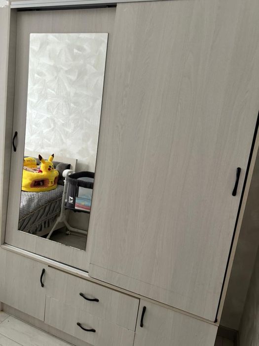 Продам спальний гарнитур