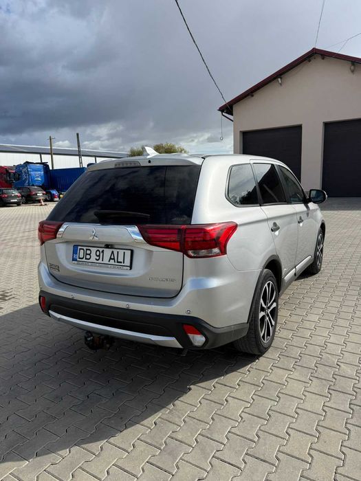 Mitsubishi Outlander 2019