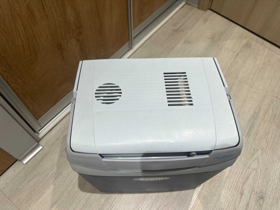 Хладилнa чанта Ezetil - , 26л, 12V-220V студено