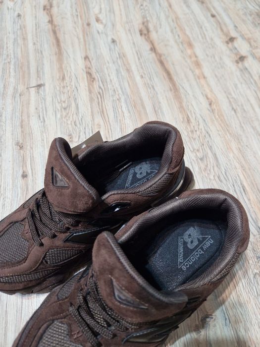 Adidasi NB 9060 Dark Brown