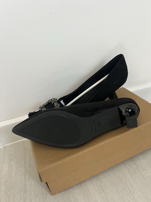 Pantofi eleganti