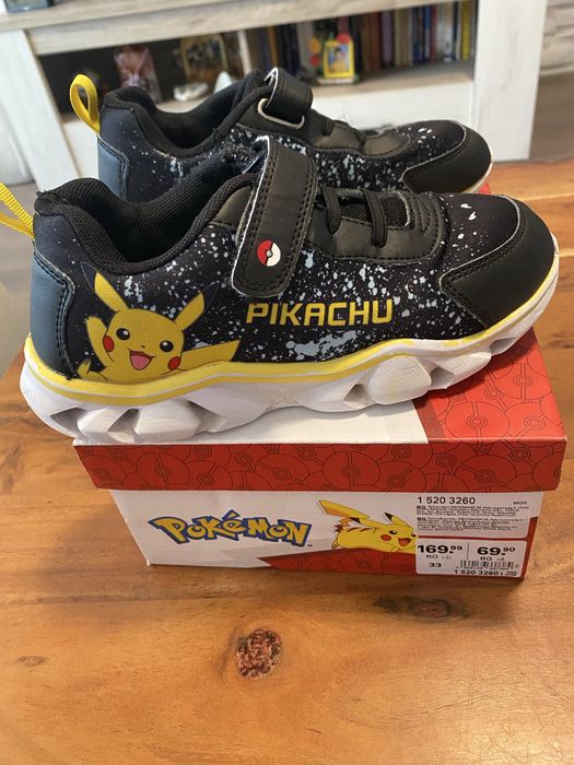 Детски маратонки със светещи диоди