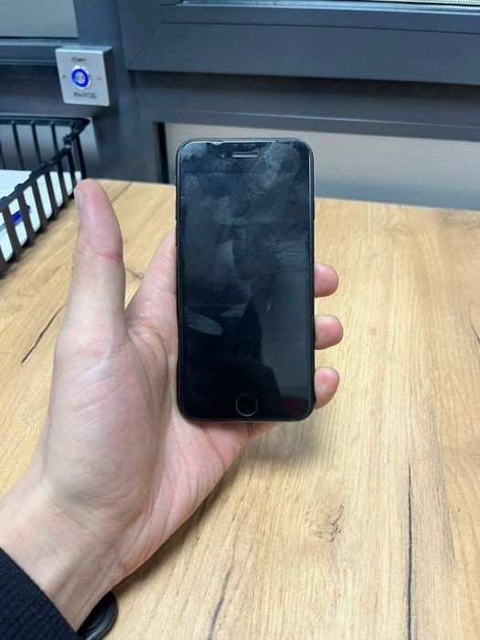 Айфон 12 + Айфон SE 2022