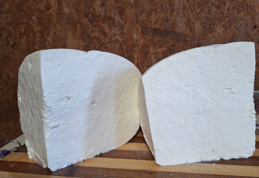 Produse lactate proaspete, livrate la domiciliu!