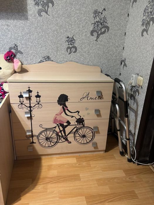 Продам подростковый гарнитур