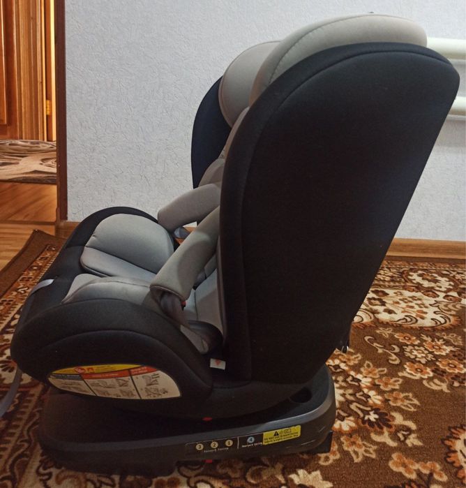 Автокресло iSofix Burbay в отличном состоянии.