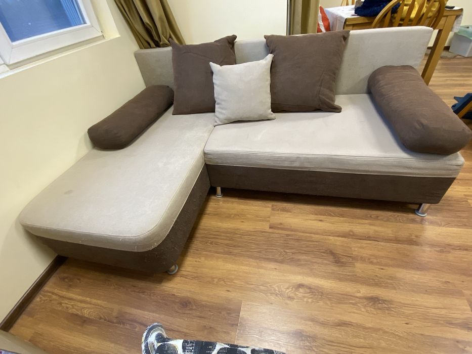 Ъглов разтегателен диван - удобен, със забележки