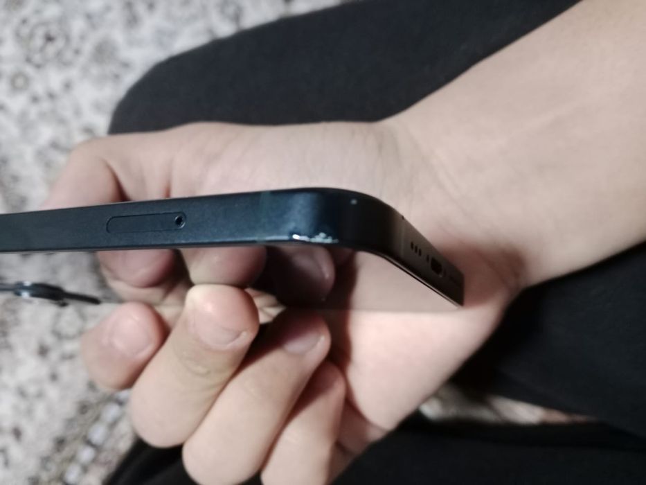 Обменяю айфон 13