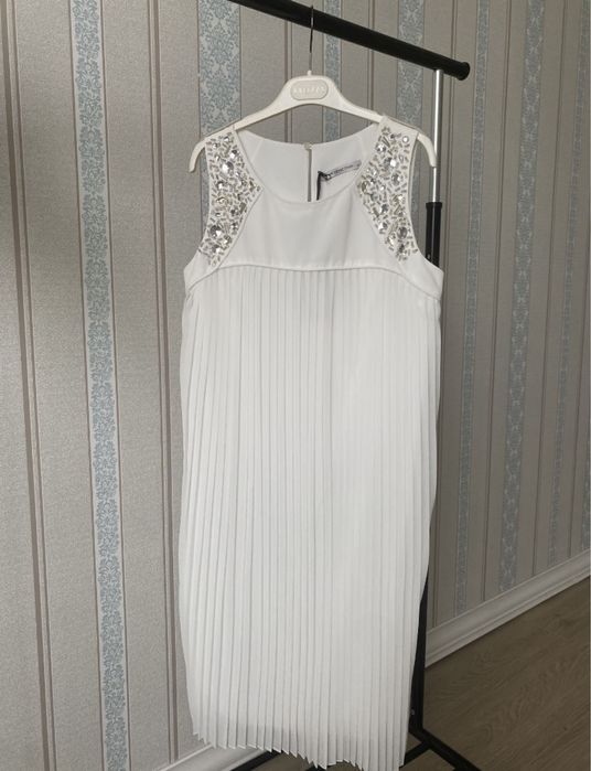 Платье котейльное.