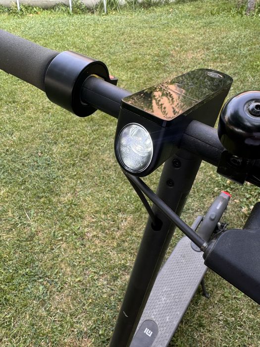 Trotinetă Electrică Xiaomi Mi Scooter Essential – Stare Foarte Bună + Husă si încarcator Inclus