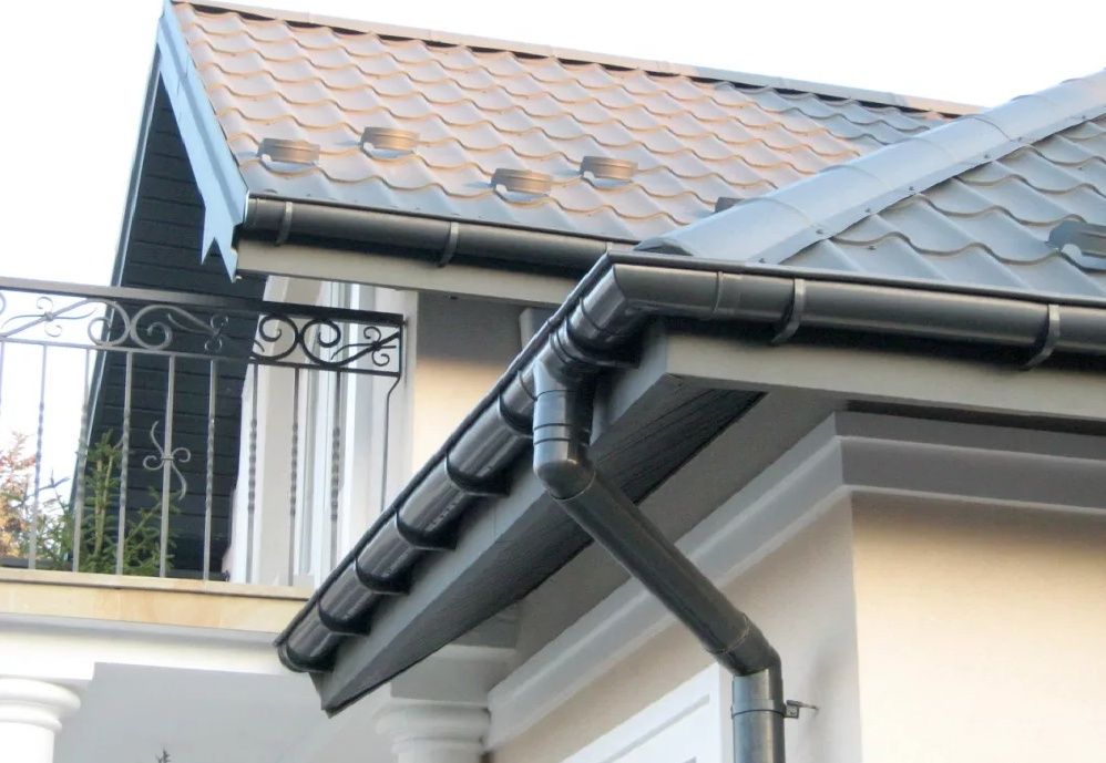 Водосток - Крыша-Профнастил-Сайдинг-Карниз-Фасадный панель-Софит-Череп