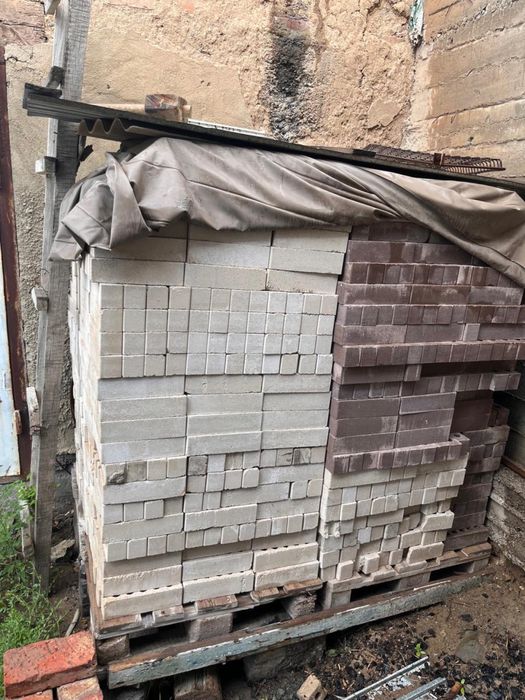 Продам остатки кирпичи