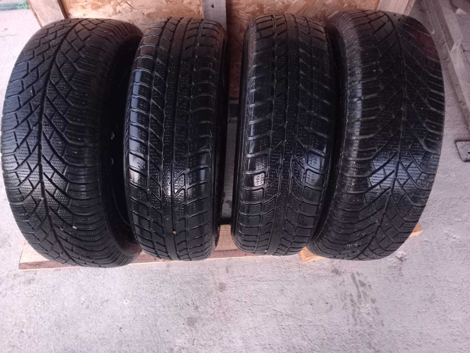 Jante 4x100  185/65 R15 cu anvelope de iarna