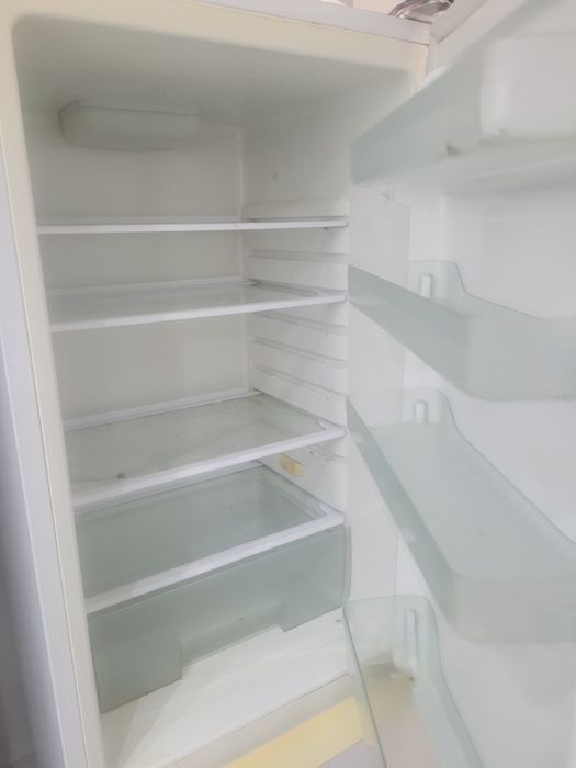 Холодильник  самсунг 2 камерный