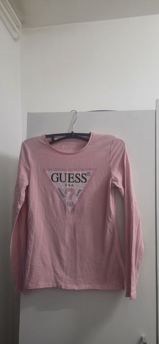 Bluze fete Guess,originala,marimea 12 ani,culoare,roz,stare foarte buna
