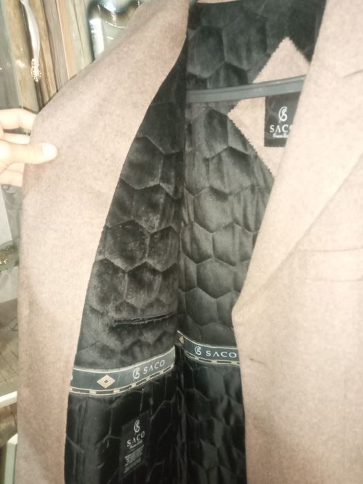 Erkaklar paltosi HOLATI YANGI