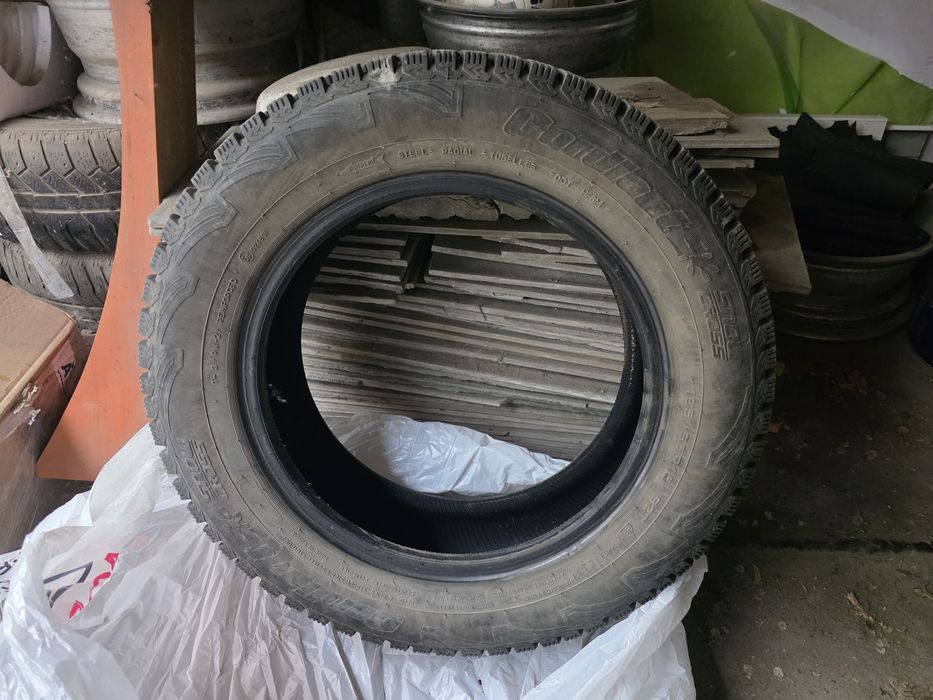 Шины продам комплект