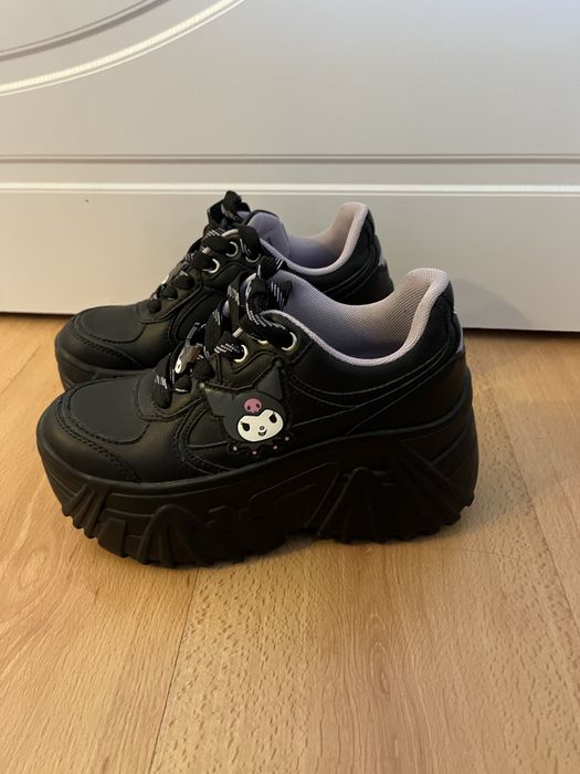 Обувки за момиче Kuromi / Bershka