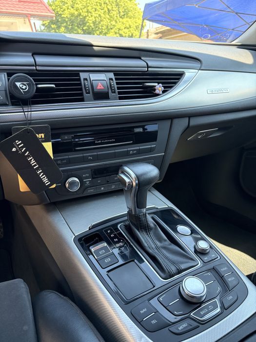 Audi A6 C7 2012 *