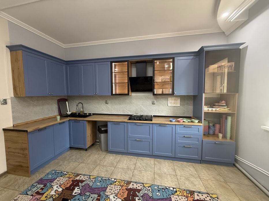 Кухонный гарнитур с техникой