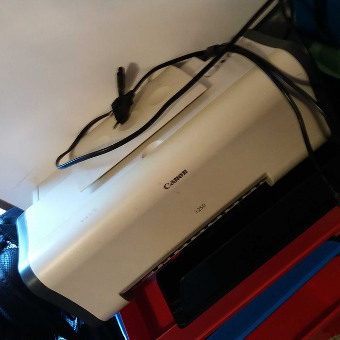 Vand imprimanta functionala Canon i250