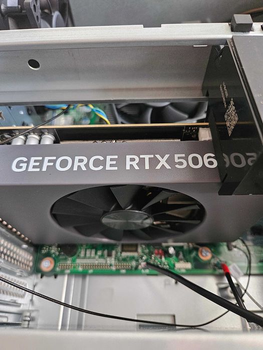 Нов компютър Lenovo LOQ Tower Intel i5-14400 / NVIDIA 5060 8GB / 16 GB DDR5 RAM