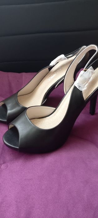 Sandale 37piele naturală, noi ,toc 8cm