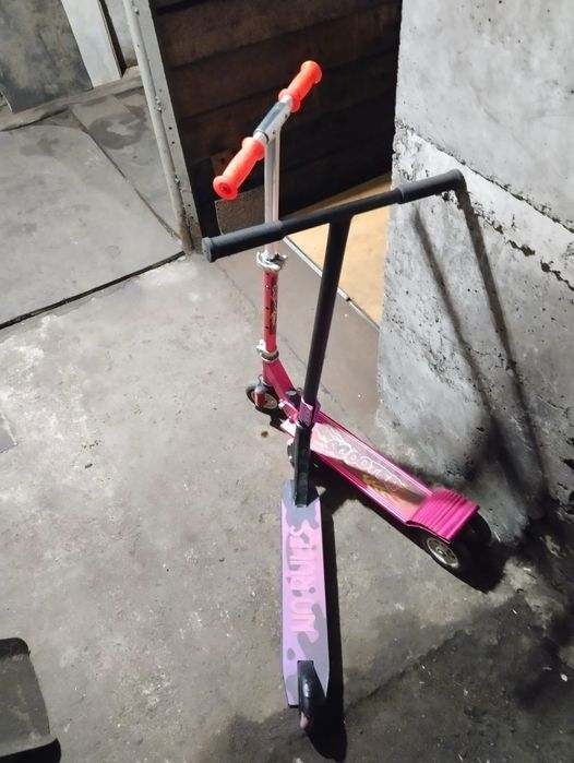 Самокаты  в отличном состоянии...