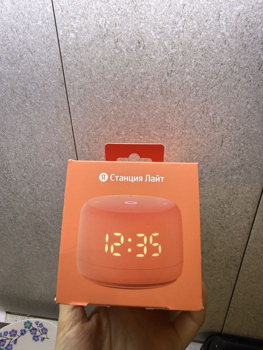 Алиса умная колонка