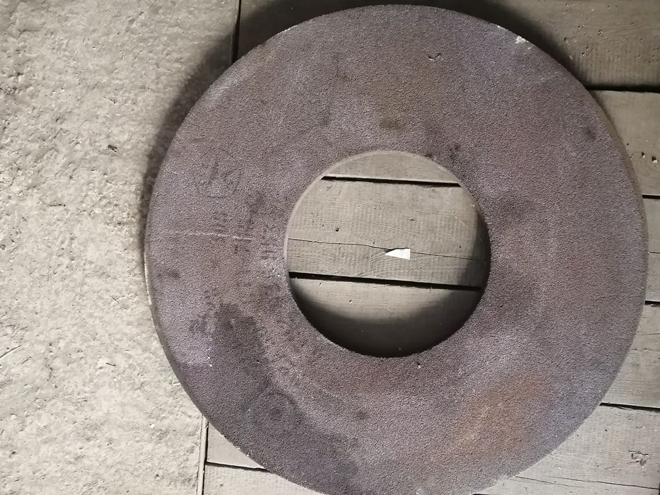 Продам наждачный круг.