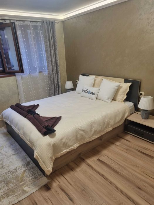 Продава се Четиристаен апартамент в Бургас, Център - 92 кв.м за 3805 €/кв.м - Снимка #9