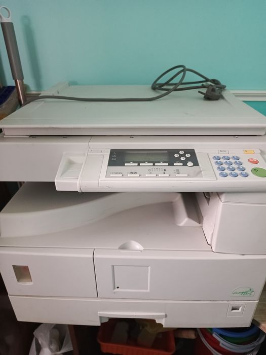 Продается принтер на детали.