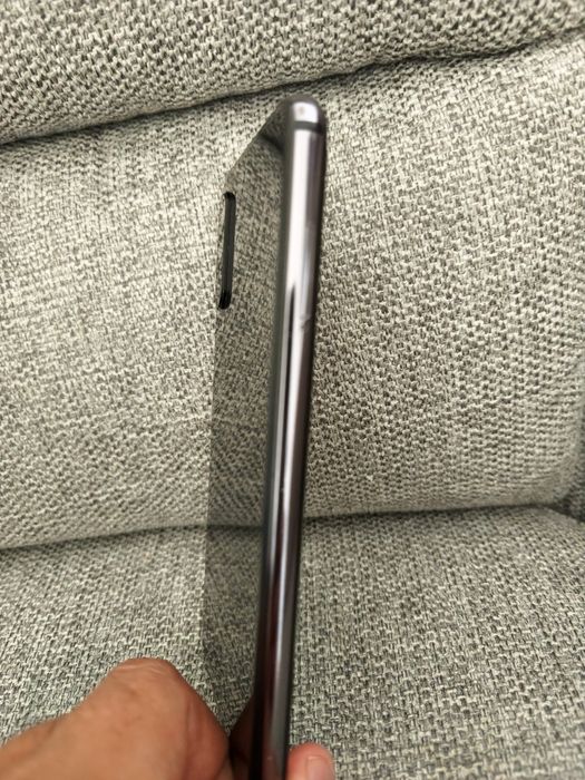 Prodayotsya xiomi 9 se 100$