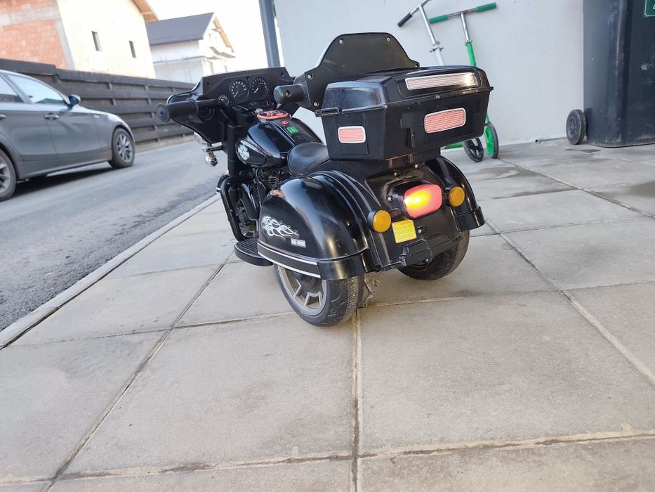 Motocicleta electrica pentru copii