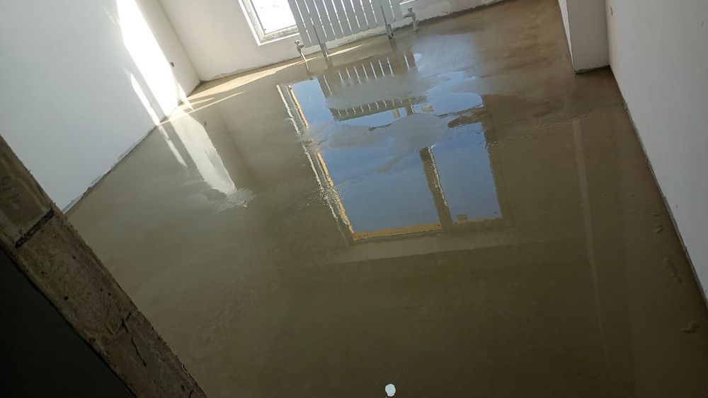 наливной пол, стяжка недорога