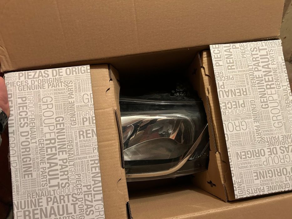 Комплект Фарове Дачия Логан модел 2017