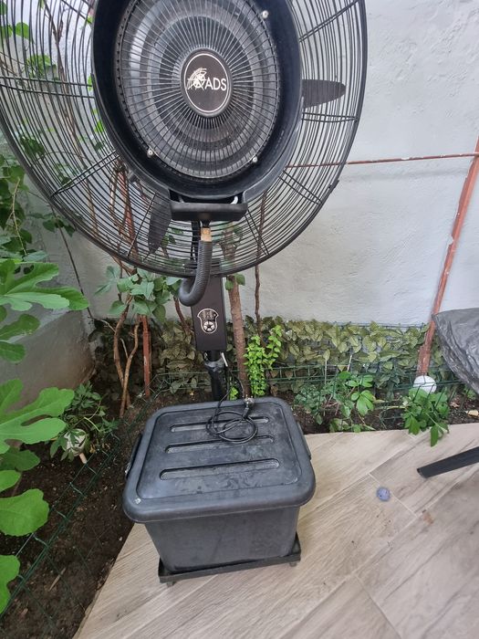 Ventilator profesional ADS  cu pulverizare apa.