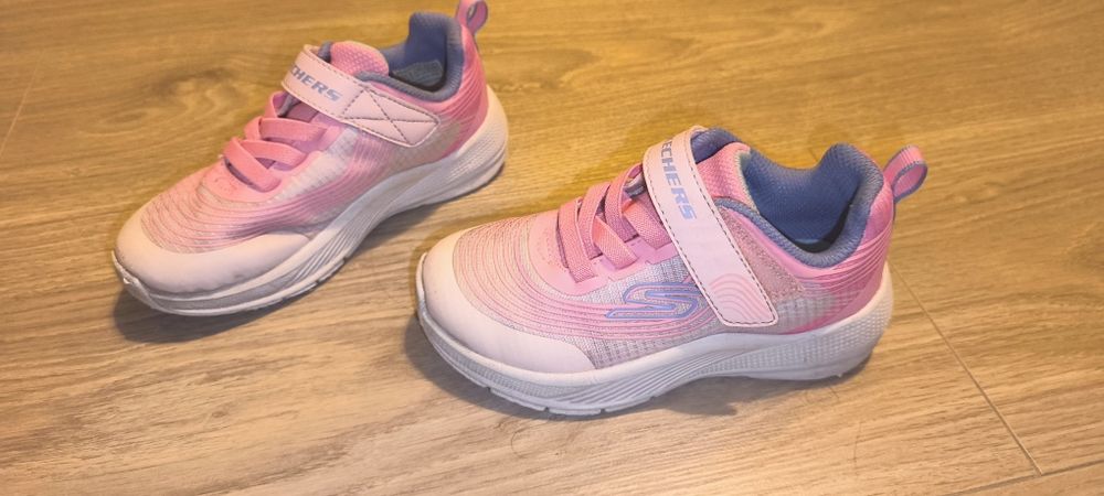 Adidasi Sketchers fete marime 26
