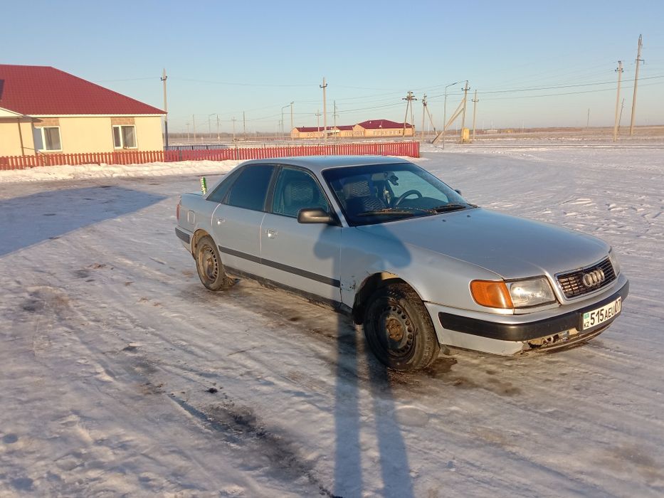Ауди 100с 4. 2х литровый