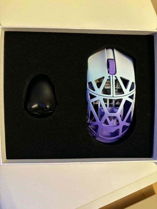 Продавам гейминг мишка WLMOUSE Beast X Mini – Violet