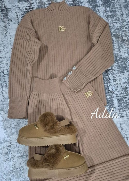 Compleu tricou DG marime universală preț 300 lei