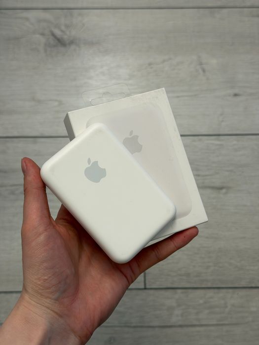 Оригинальный Apple MagSafe Battery Pack