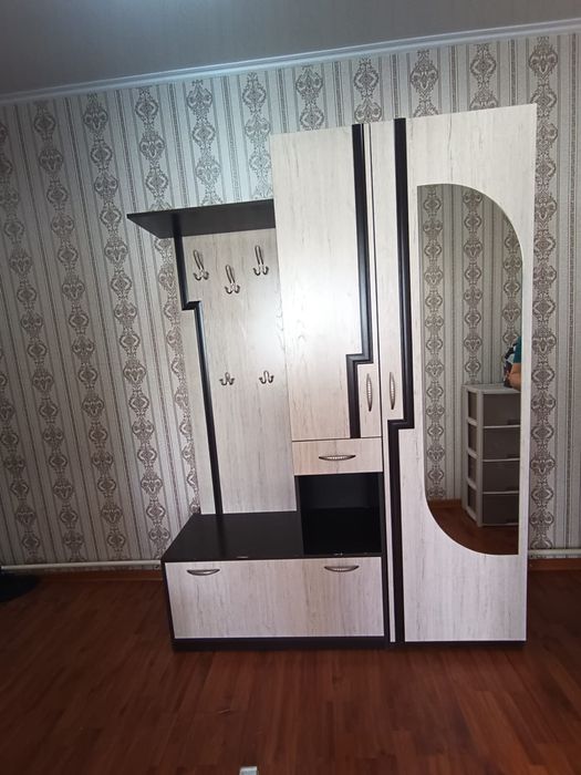 Продам прихожую в отличном состоянии